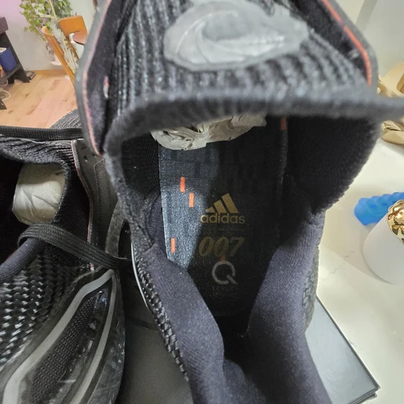 Adidas Ultraboost 20 X James Bond